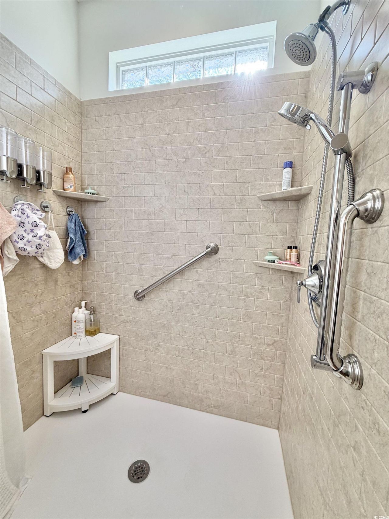 336 Vintage Circle Photo 17