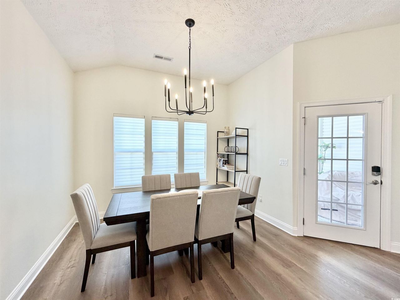 336 Vintage Circle Photo 6