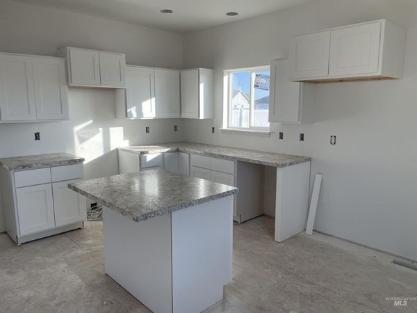 2039 Lowline Ave, Twin Falls, ID 83301