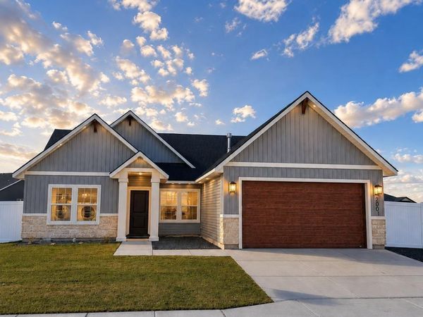 2008 Harrison St, Twin Falls, ID 83301