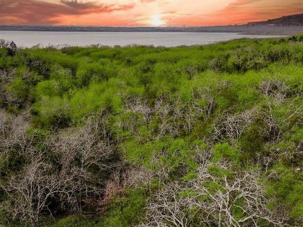 2301 Moseley Road, Cross Roads, TX 76227