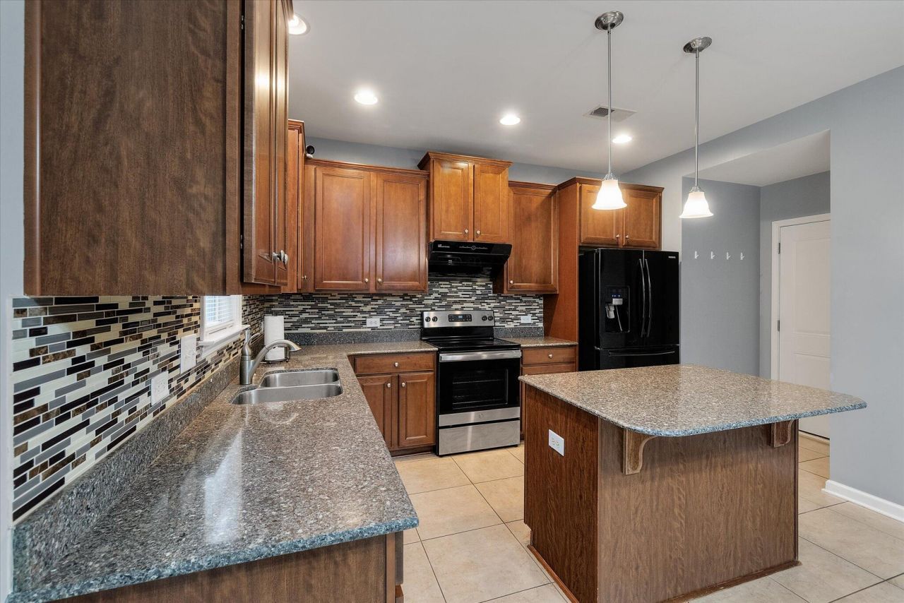 3005 Banbury Cross Ct Court Photo 12