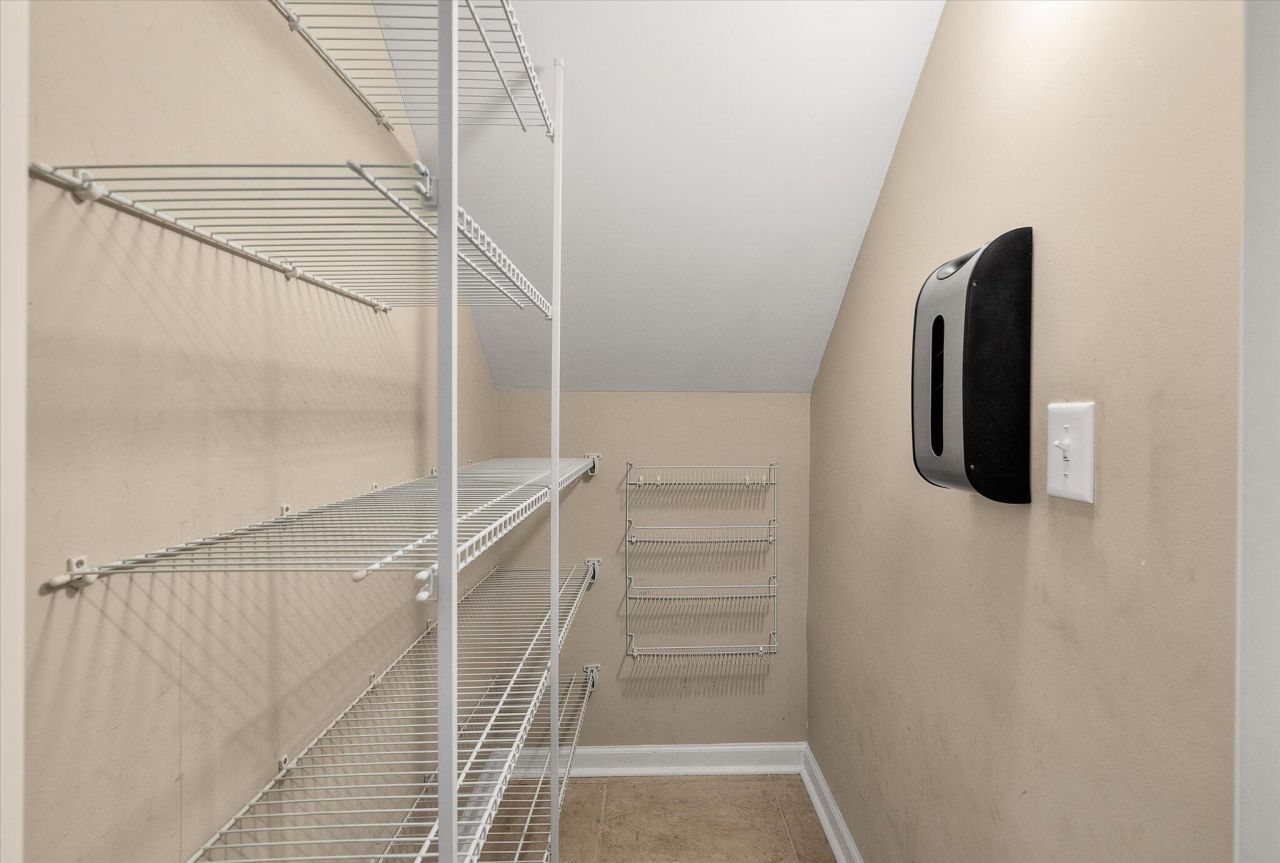 3005 Banbury Cross Ct Court Photo 26