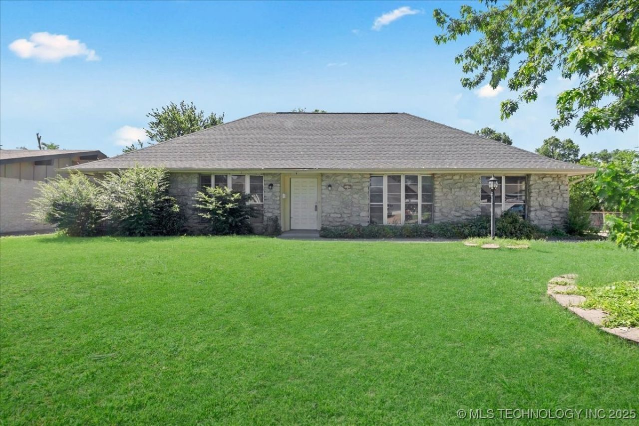 3329 S 93rd East Avenue, Tulsa, OK 74145 Main Photo