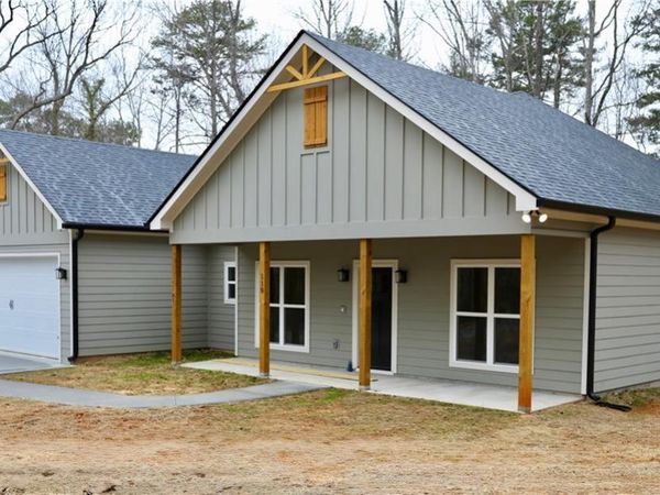 110 Kings Crossing Drive, Dawsonville, GA 30534