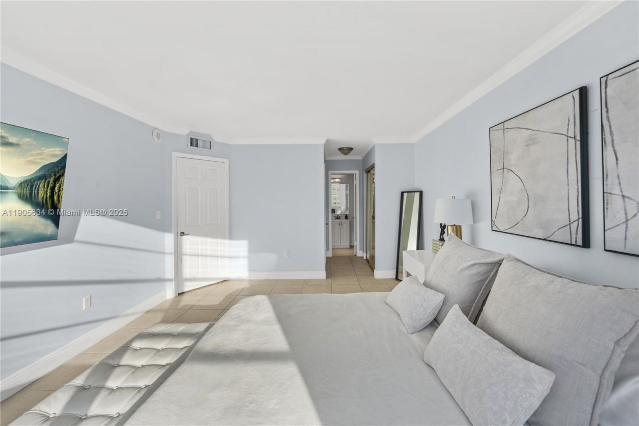 2851 NE 183rd St, Unit 1514E, Aventura, FL 33160 Photo