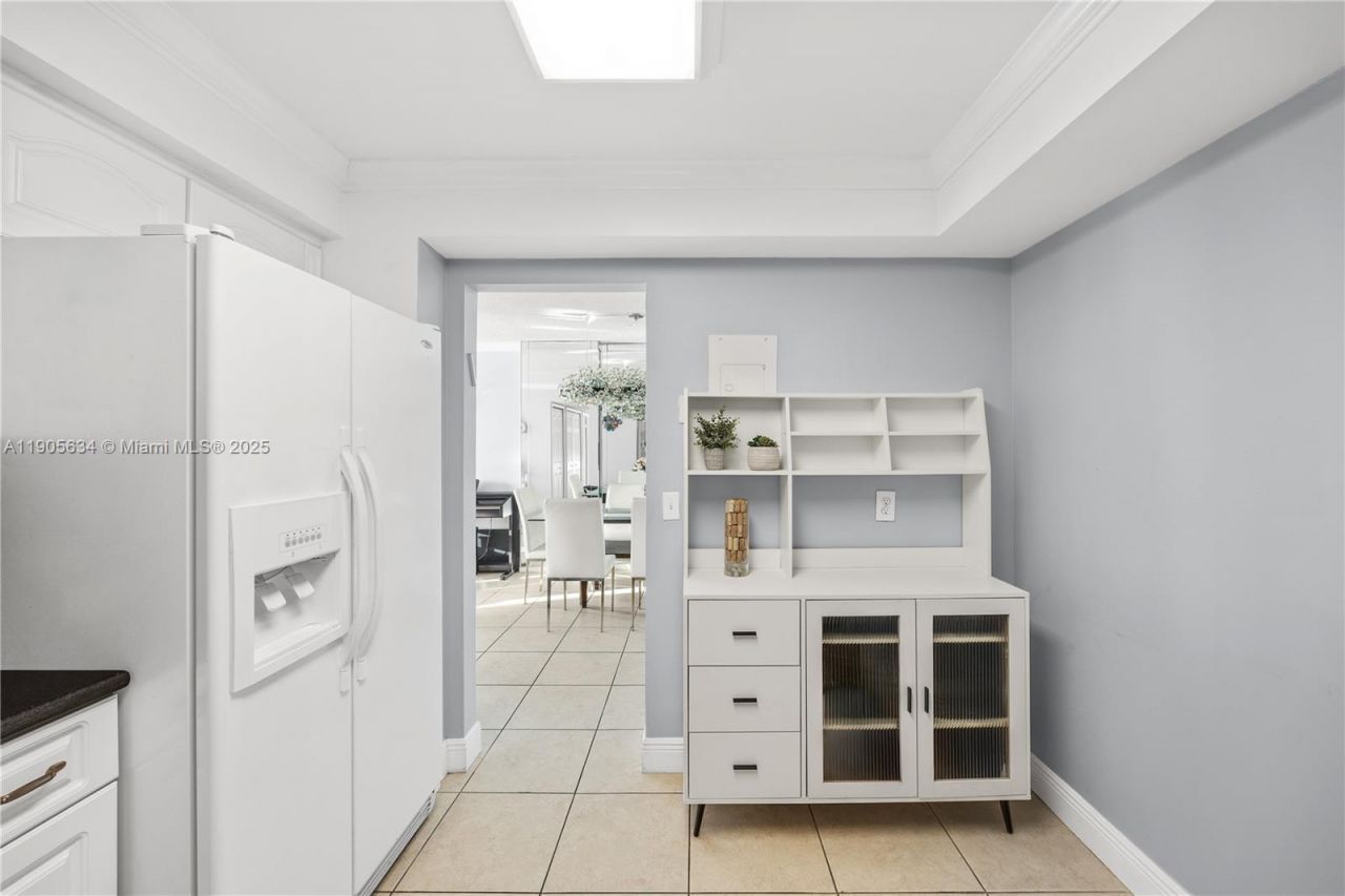 2851 NE 183rd St, Unit 1514E, Aventura, FL 33160 Photo