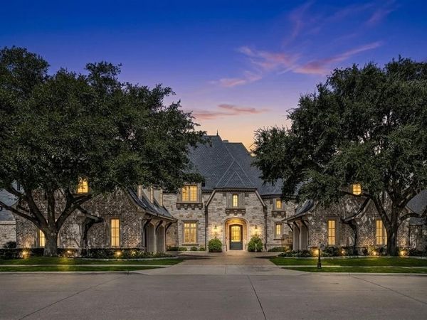 6301 Shady Oaks Drive, Frisco, TX 75034