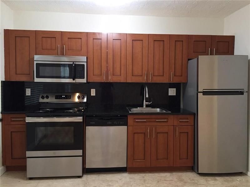 1470 N Dixie Highway, Unit 11, Fort Lauderdale, FL 33304 Photo