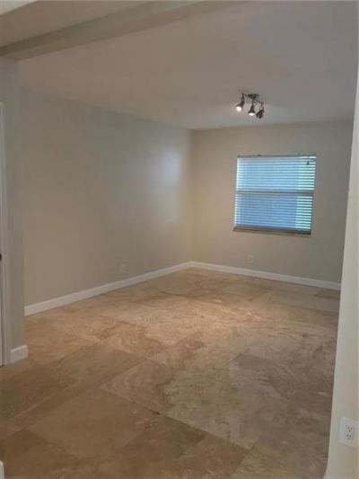 1470 N Dixie Highway, Unit 11, Fort Lauderdale, FL 33304 Photo