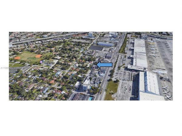 660 Miller Dr, Miami Springs, FL 33166
