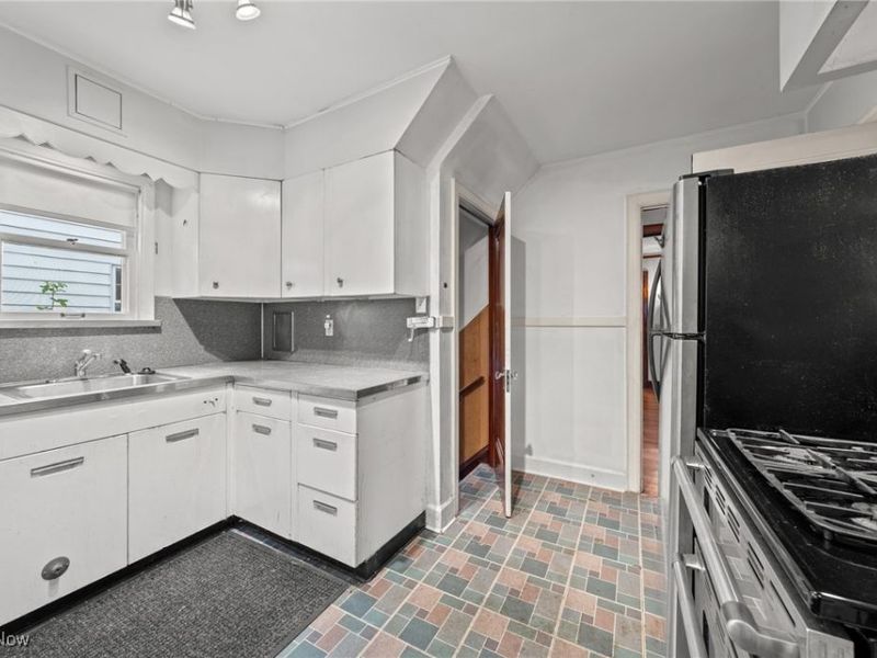 1027 Pennfield Road, Cleveland, OH 44121 Photo 26