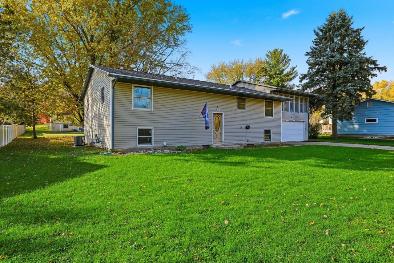 1056 Birch Avenue, Red Wing, MN 55066 Main Photo