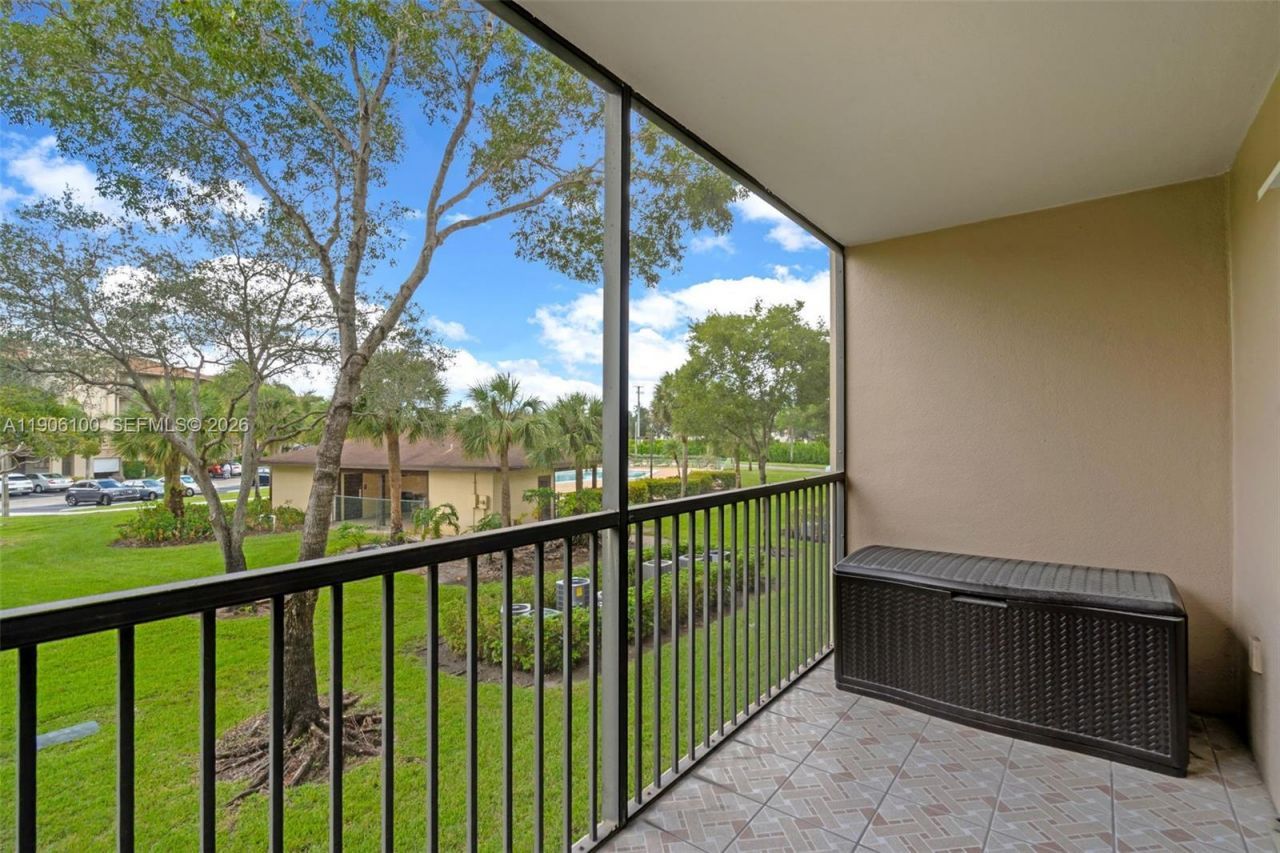 550 SW 137th Ave, Unit 208L, Pembroke Pines, FL 33027 Photo
