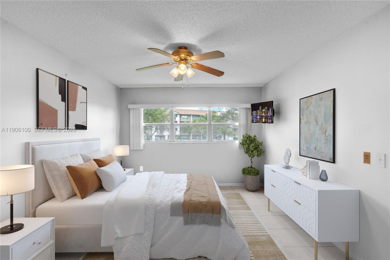 550 SW 137th Ave, Unit 208L, Pembroke Pines, FL 33027 Photo