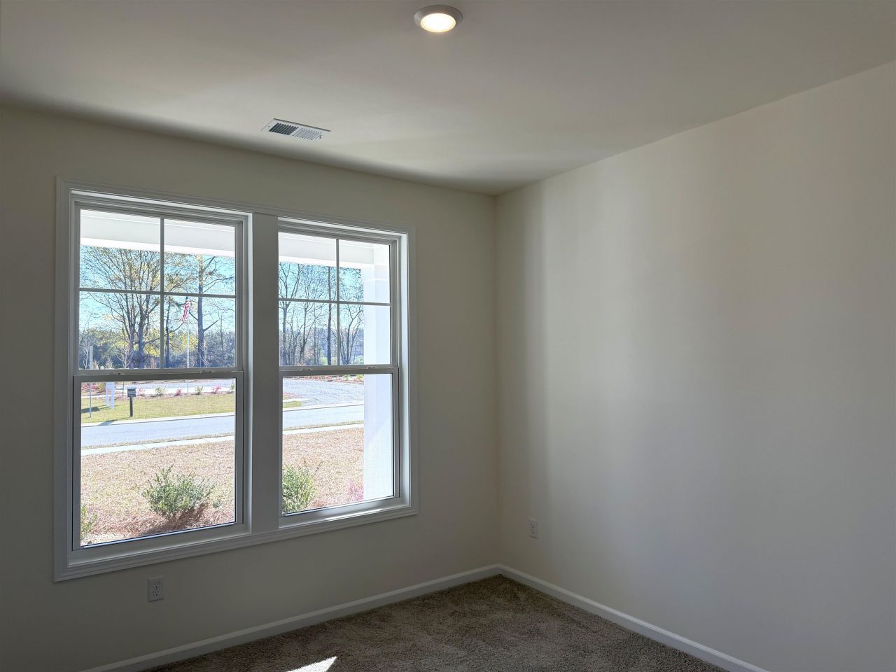 111 Westfield Circle Photo 14