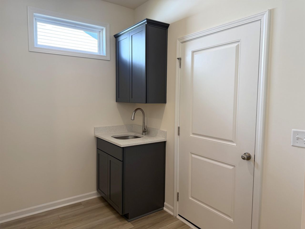 111 Westfield Circle Photo 17