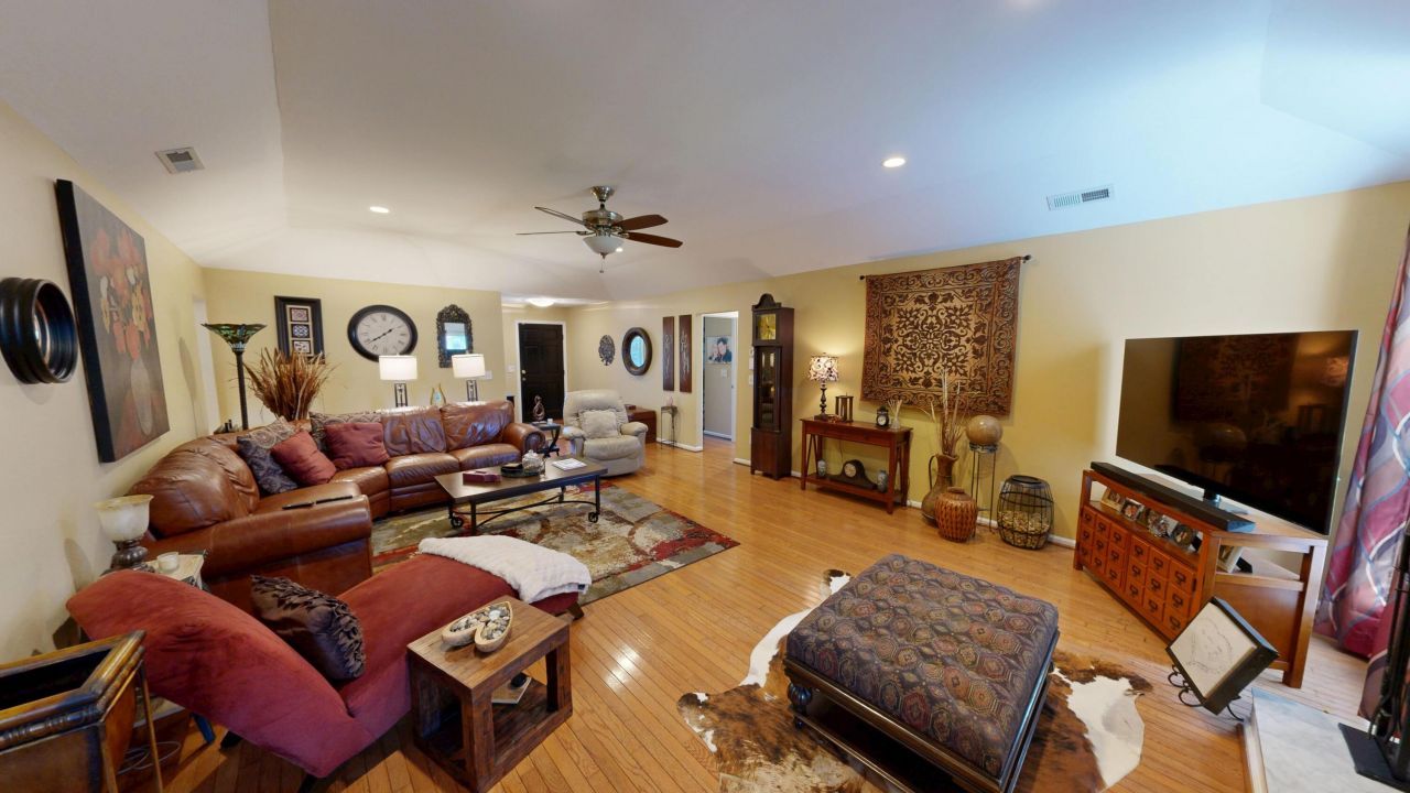 611 Fishermans Bend Photo 16