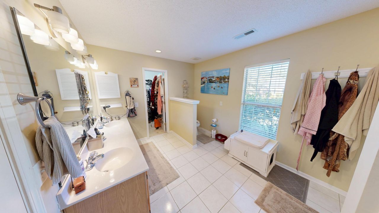 611 Fishermans Bend Photo 22