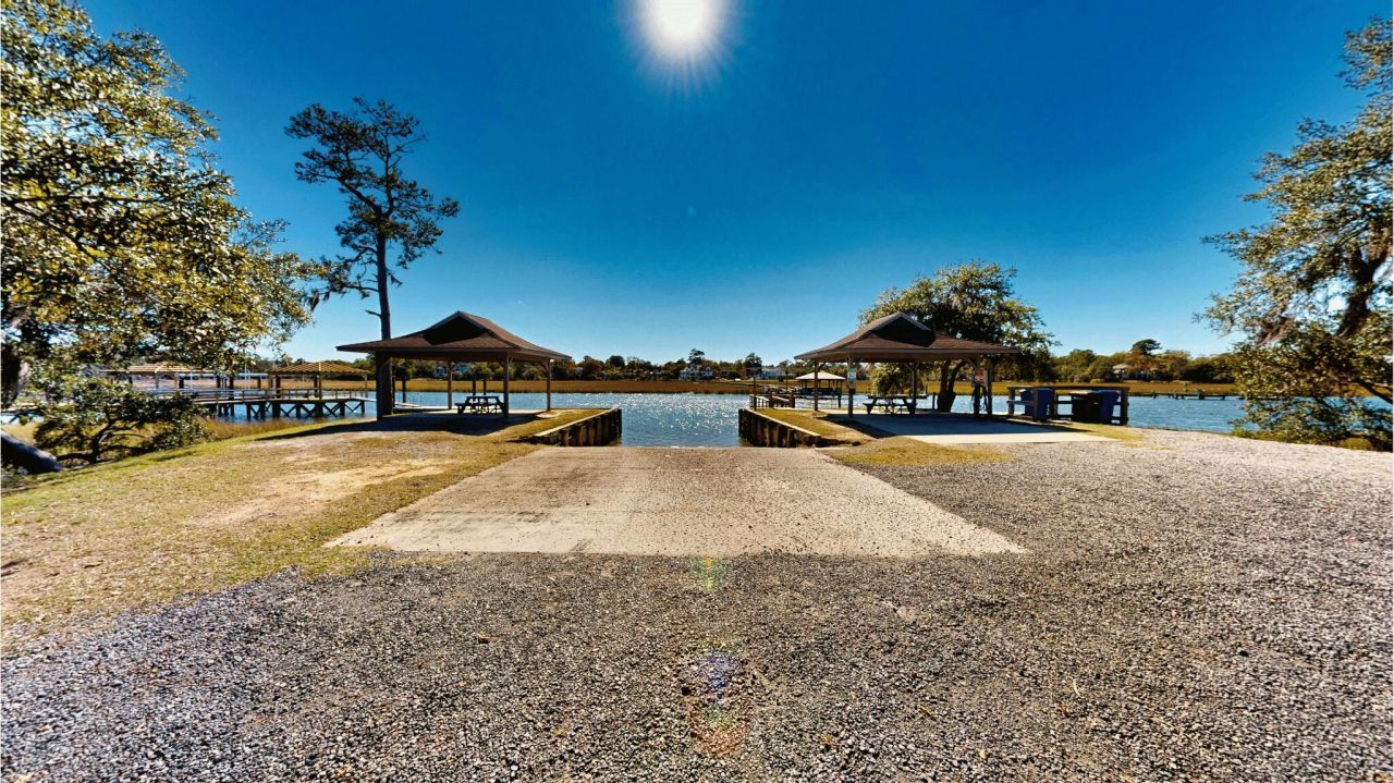 611 Fishermans Bend Photo 39