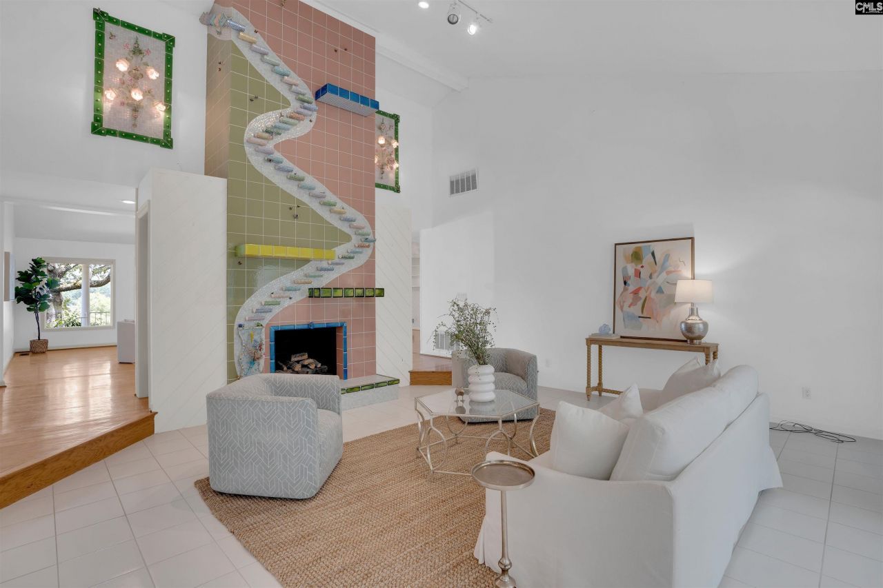 27 Foxhill Court Photo 14