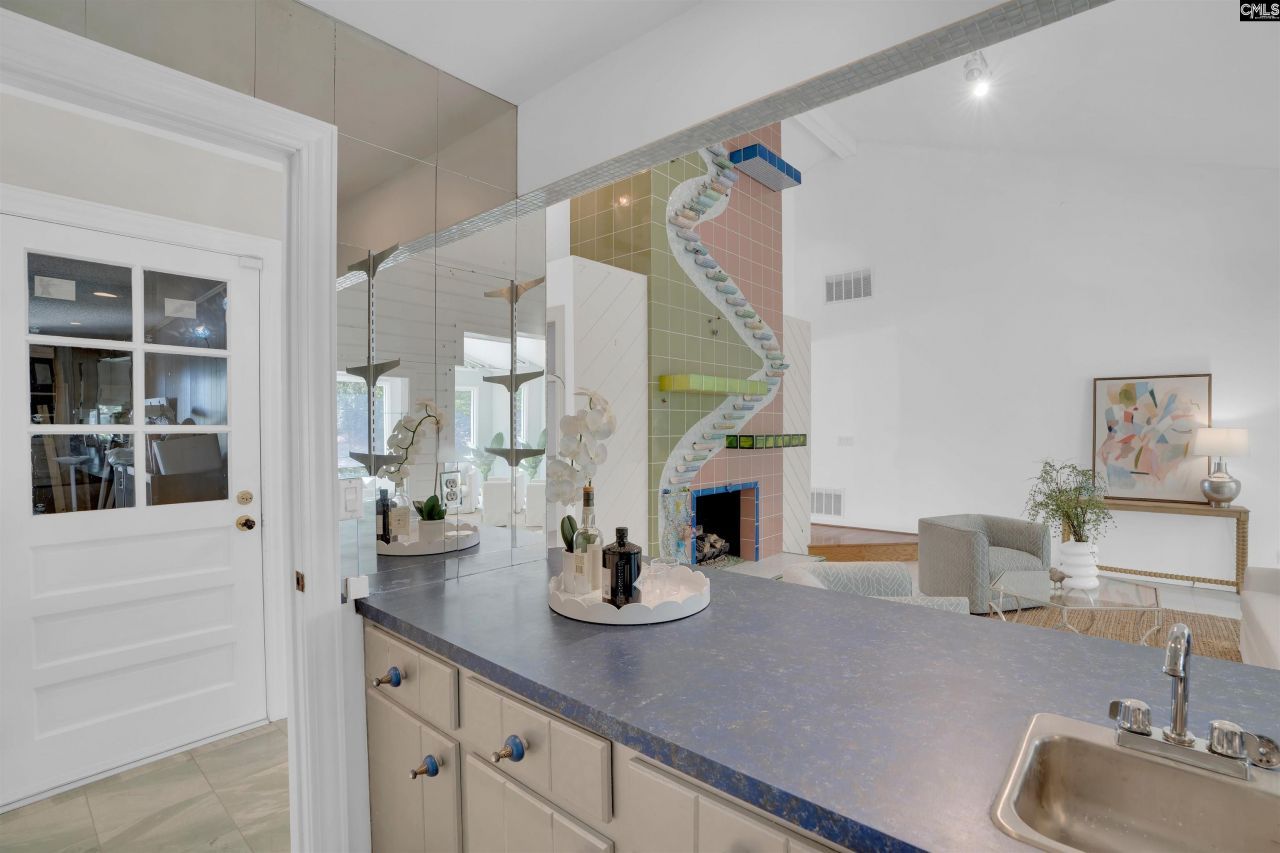 27 Foxhill Court Photo 17