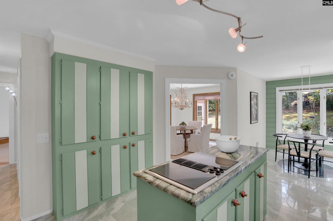 27 Foxhill Court Photo 25