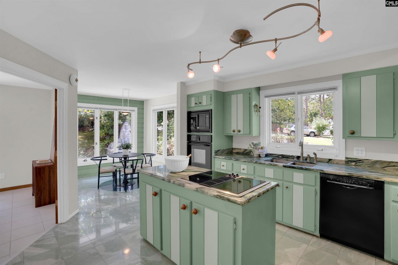 27 Foxhill Court Photo 26