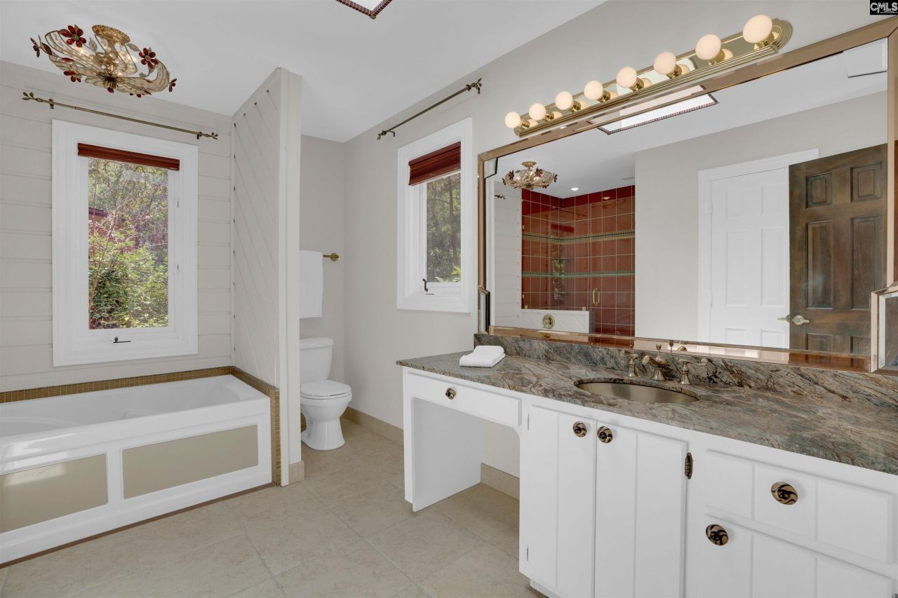 27 Foxhill Court Photo 33