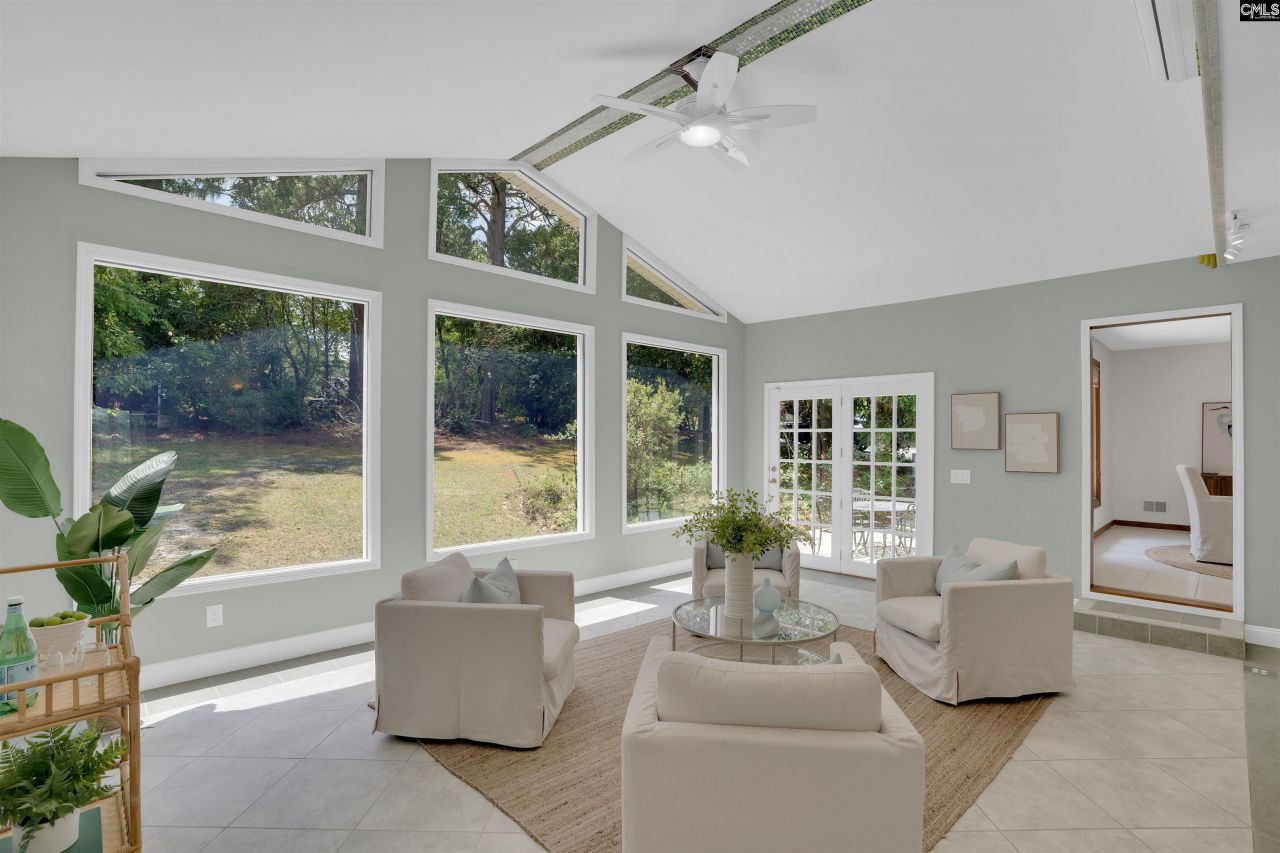 27 Foxhill Court Photo 6