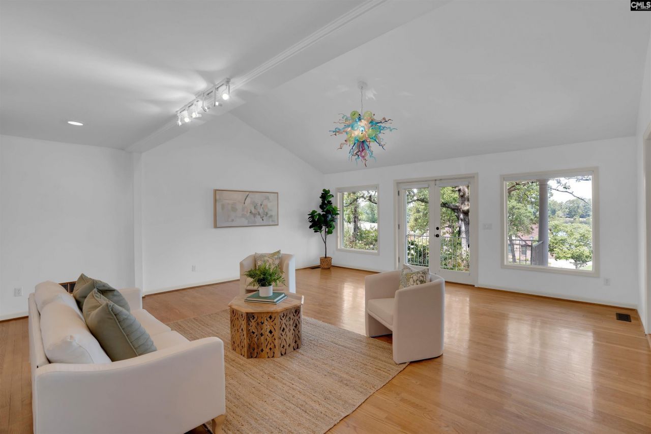 27 Foxhill Court Photo 7