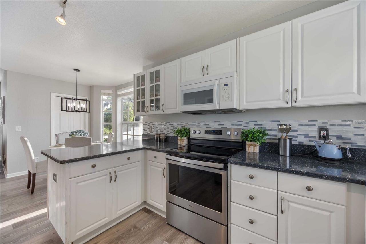 13951 Harbor View Drive, Seminole, FL 33776 Photo