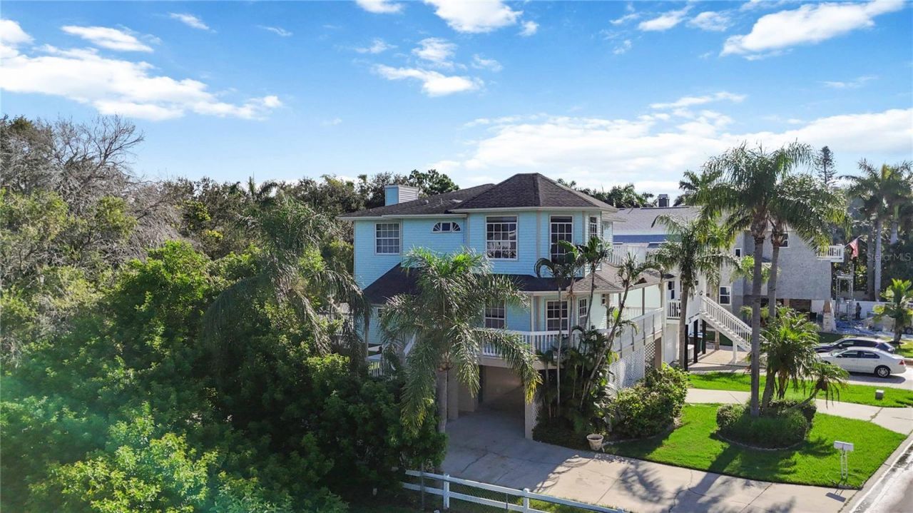 13951 Harbor View Drive, Seminole, FL 33776 Photo