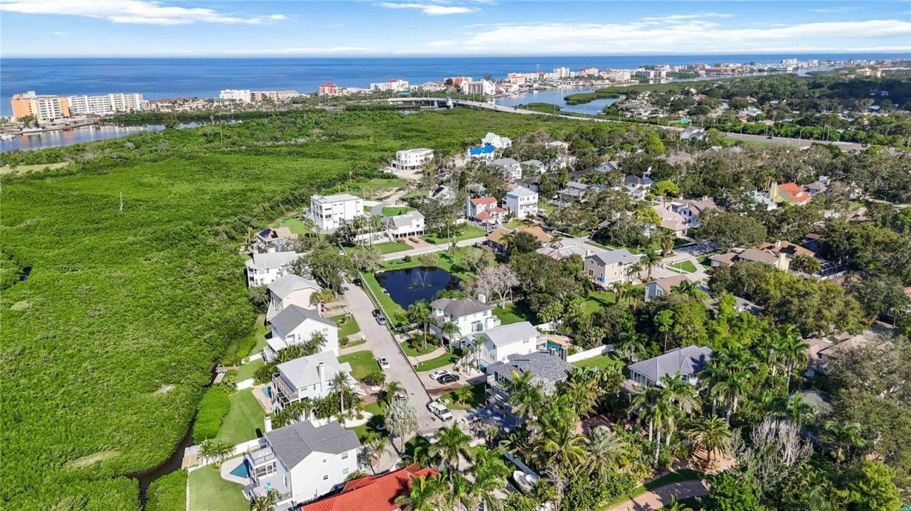 13951 Harbor View Drive, Seminole, FL 33776 Photo