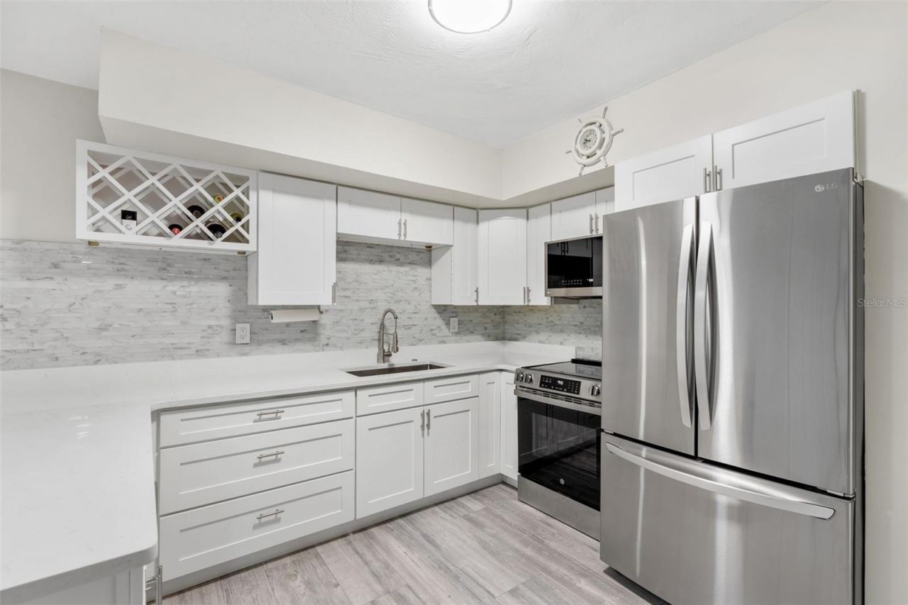 429 55th Avenue Ne, Saint Petersburg, FL 33703 Photo