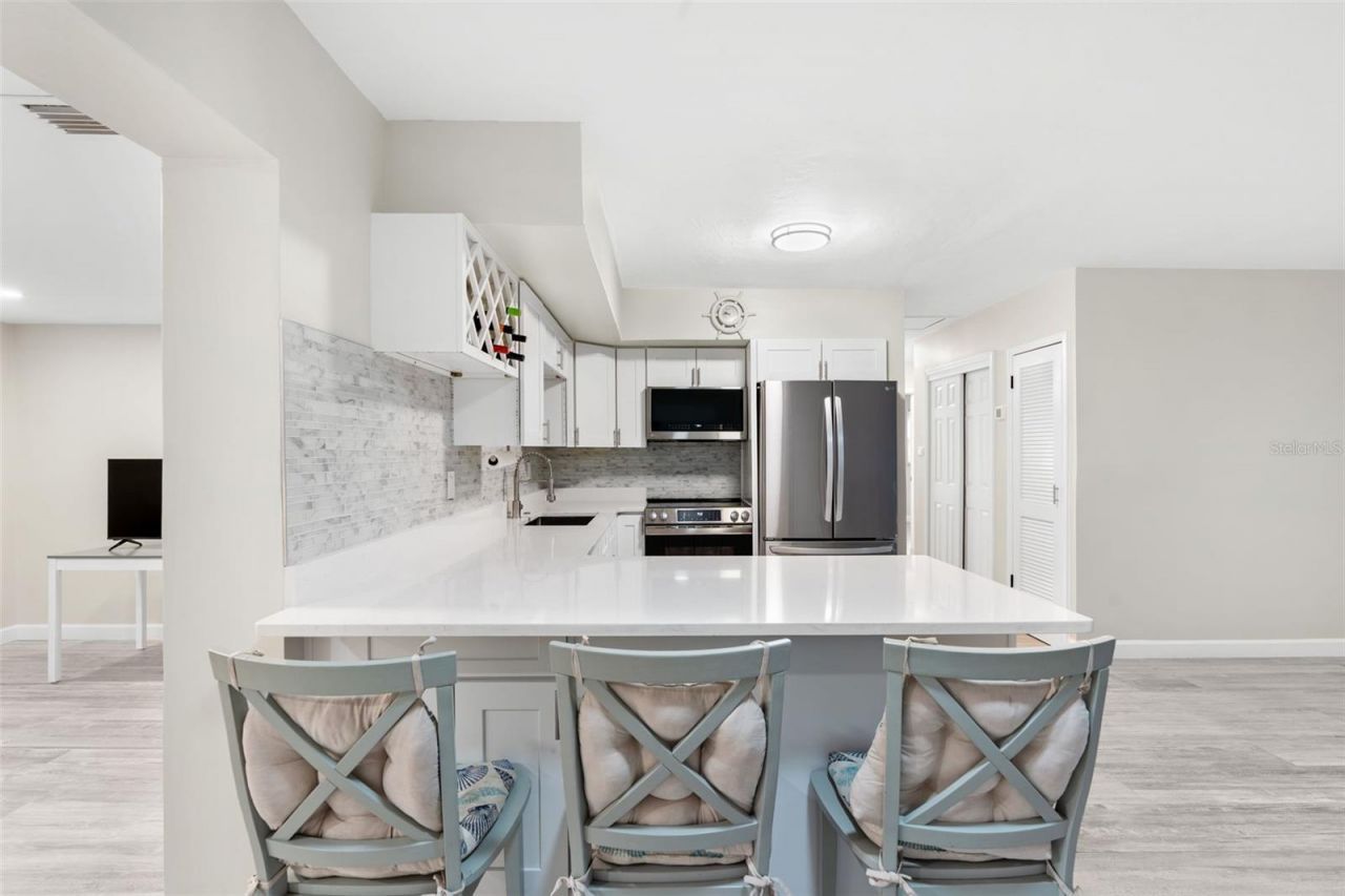 429 55th Avenue Ne, Saint Petersburg, FL 33703 Photo