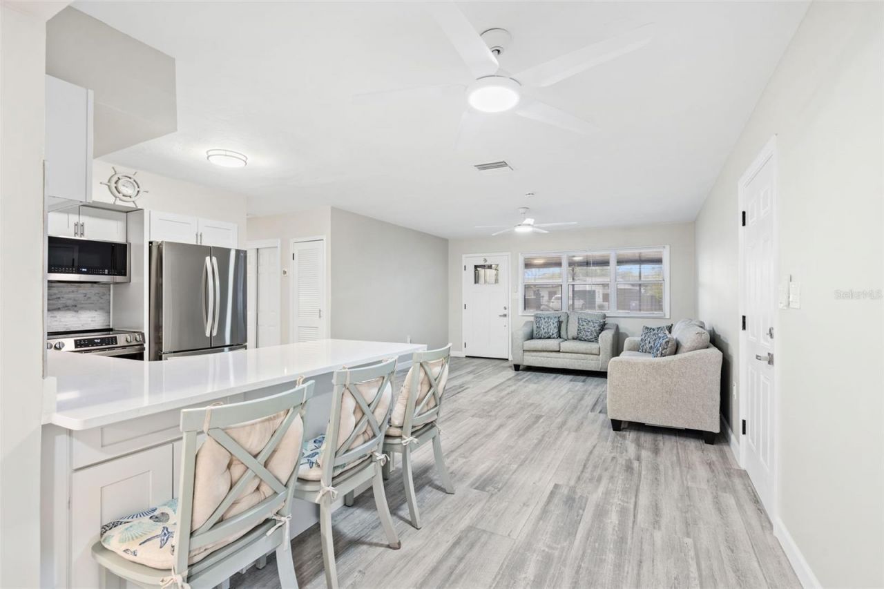 429 55th Avenue Ne, Saint Petersburg, FL 33703 Photo