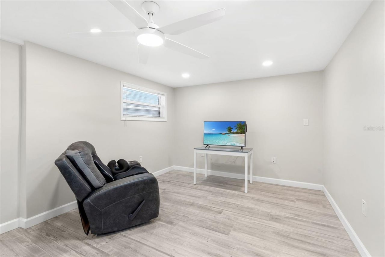 429 55th Avenue Ne, Saint Petersburg, FL 33703 Photo