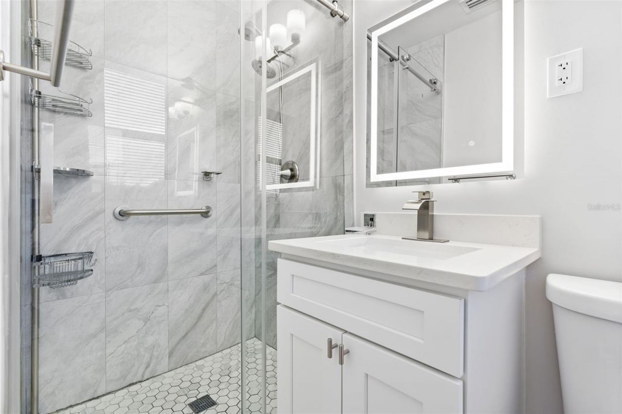 429 55th Avenue Ne, Saint Petersburg, FL 33703 Photo