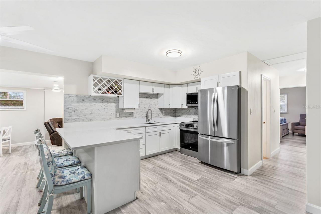 429 55th Avenue Ne, Saint Petersburg, FL 33703 Photo