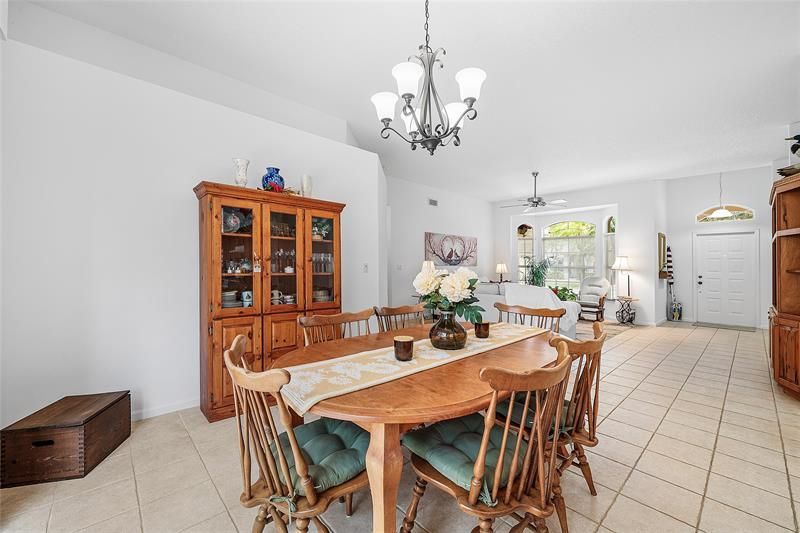 153 Kapok Cres, Royal Palm Beach, FL 33411 Photo