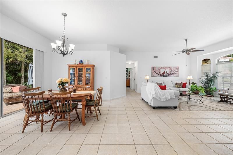 153 Kapok Cres, Royal Palm Beach, FL 33411 Photo