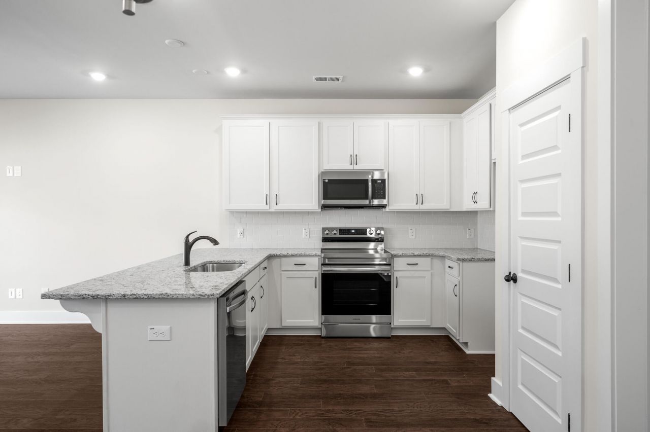 308 Bremerton Drive Photo 2