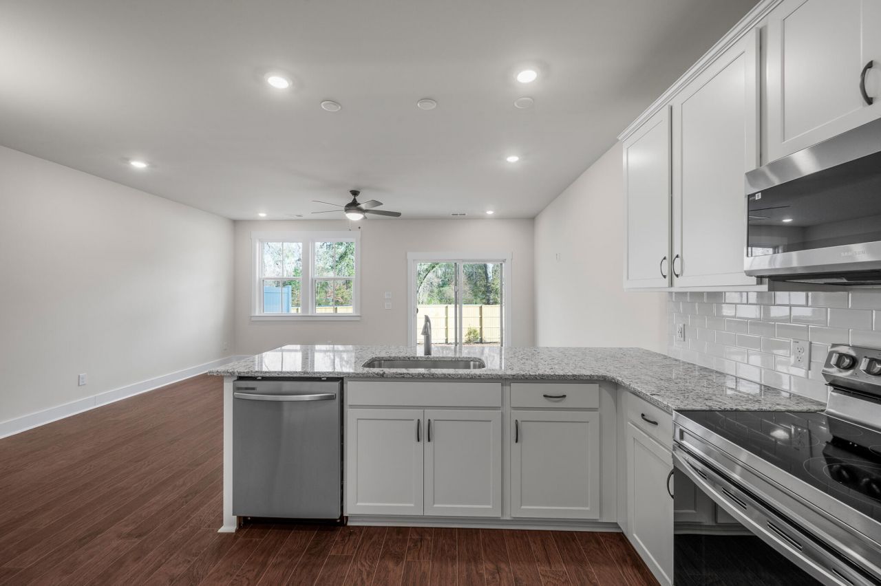 308 Bremerton Drive Photo 6