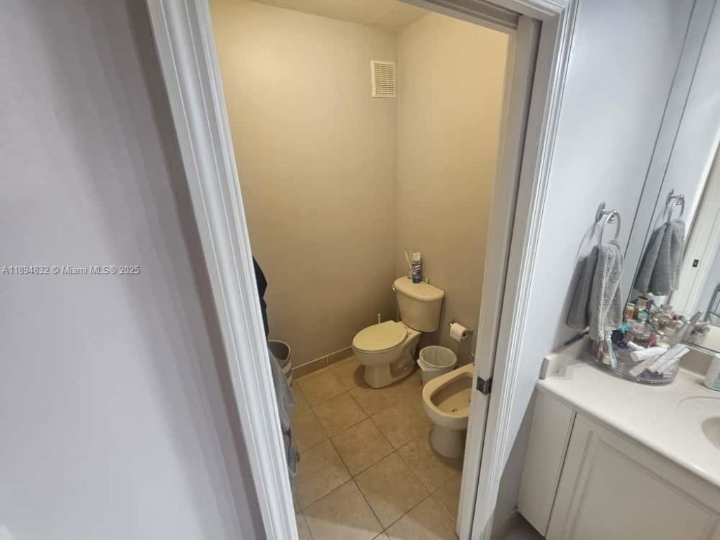 5483 NW 112th Pl, Doral, FL 33178 Photo