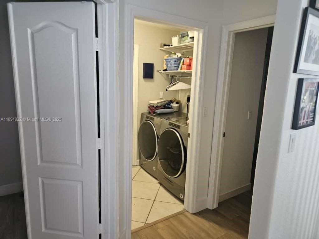 5483 NW 112th Pl, Doral, FL 33178 Photo