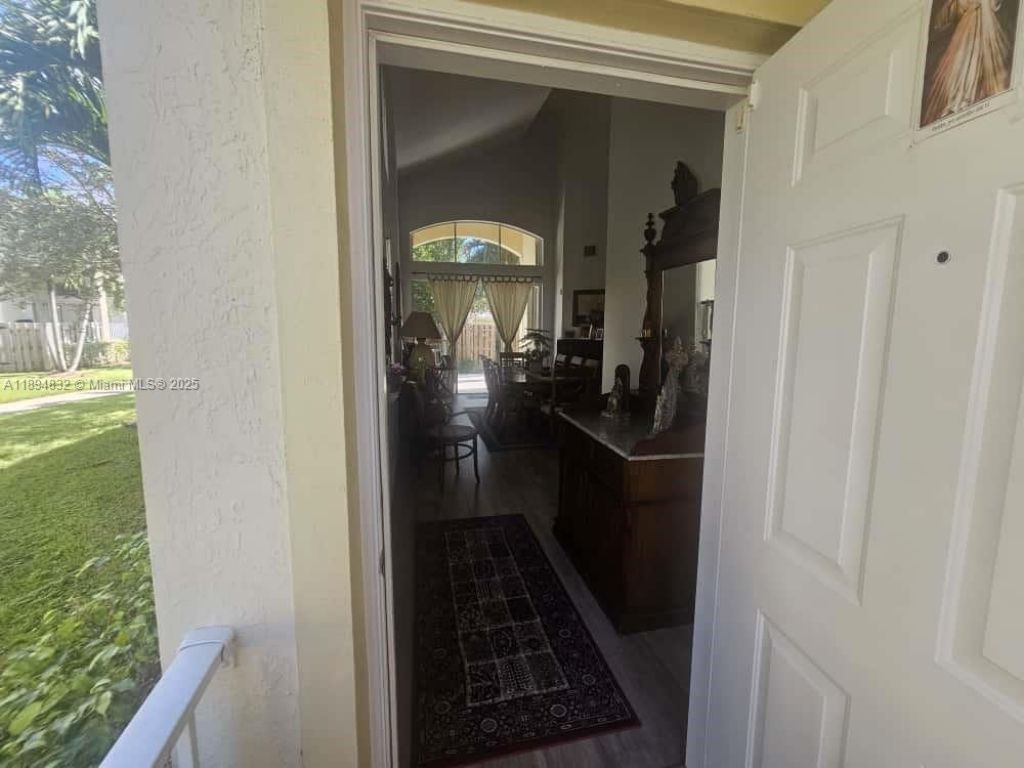 5483 NW 112th Pl, Doral, FL 33178 Photo