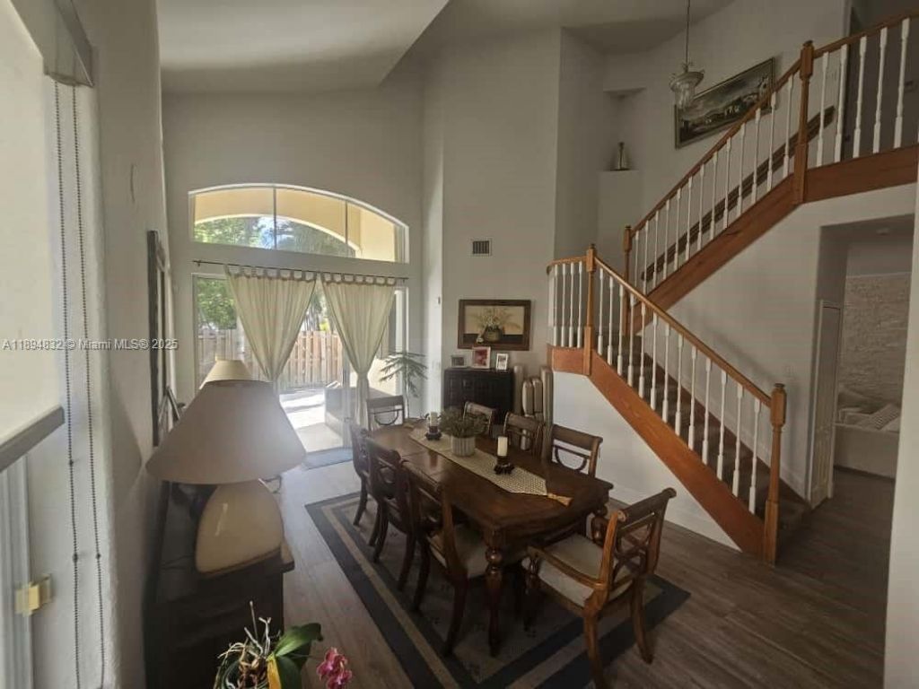 5483 NW 112th Pl, Doral, FL 33178 Photo