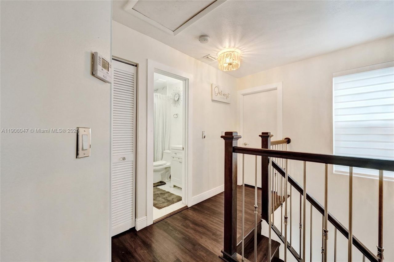 18060 SW 11th Ct, Pembroke Pines, FL 33029 Photo