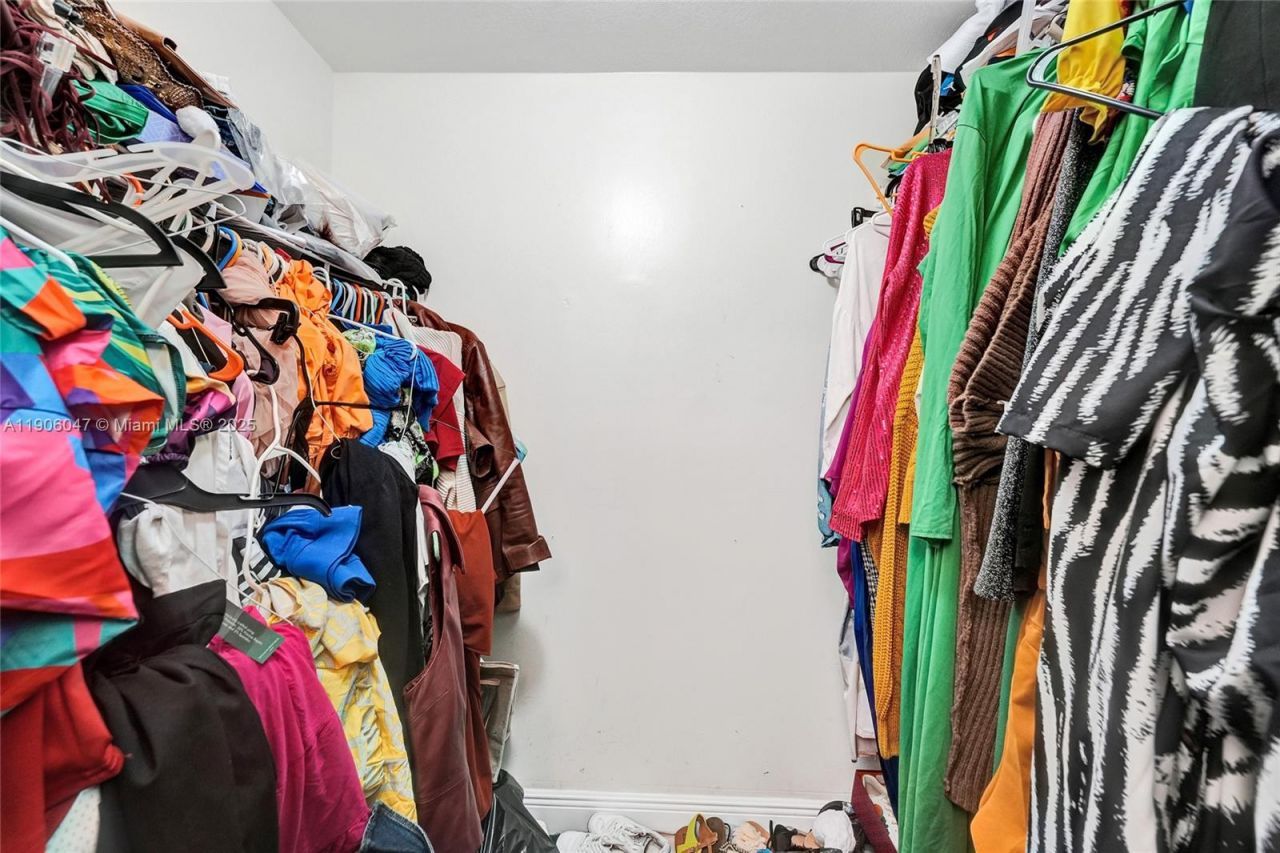 18060 SW 11th Ct, Pembroke Pines, FL 33029 Photo